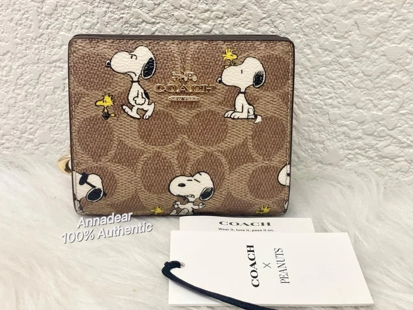 COACH x Peanuts Snap Wallet Signature Canvas Snoopy Print CBN32 NWT