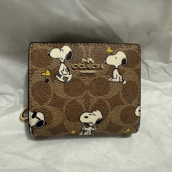 COACH x Peanuts Snap Wallet Signature Canvas Snoopy Print CBN32 NWT